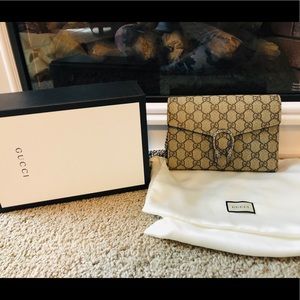 Gucci GG Supreme Monogram Dionysus WOC
